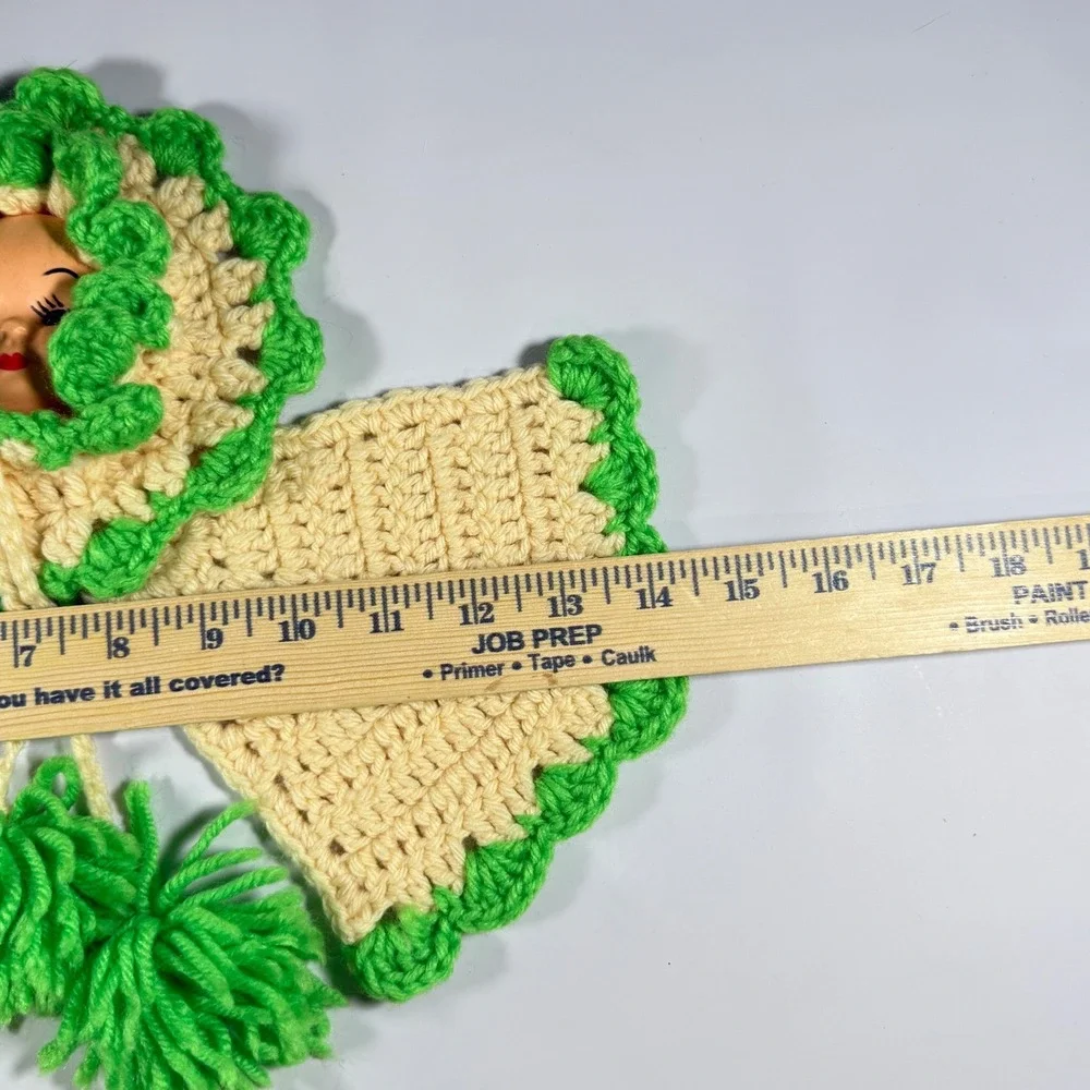 VTG Handmade Crochet Doll Face Pot Holder Hot Pad Kitchen Kitschy Green Cream